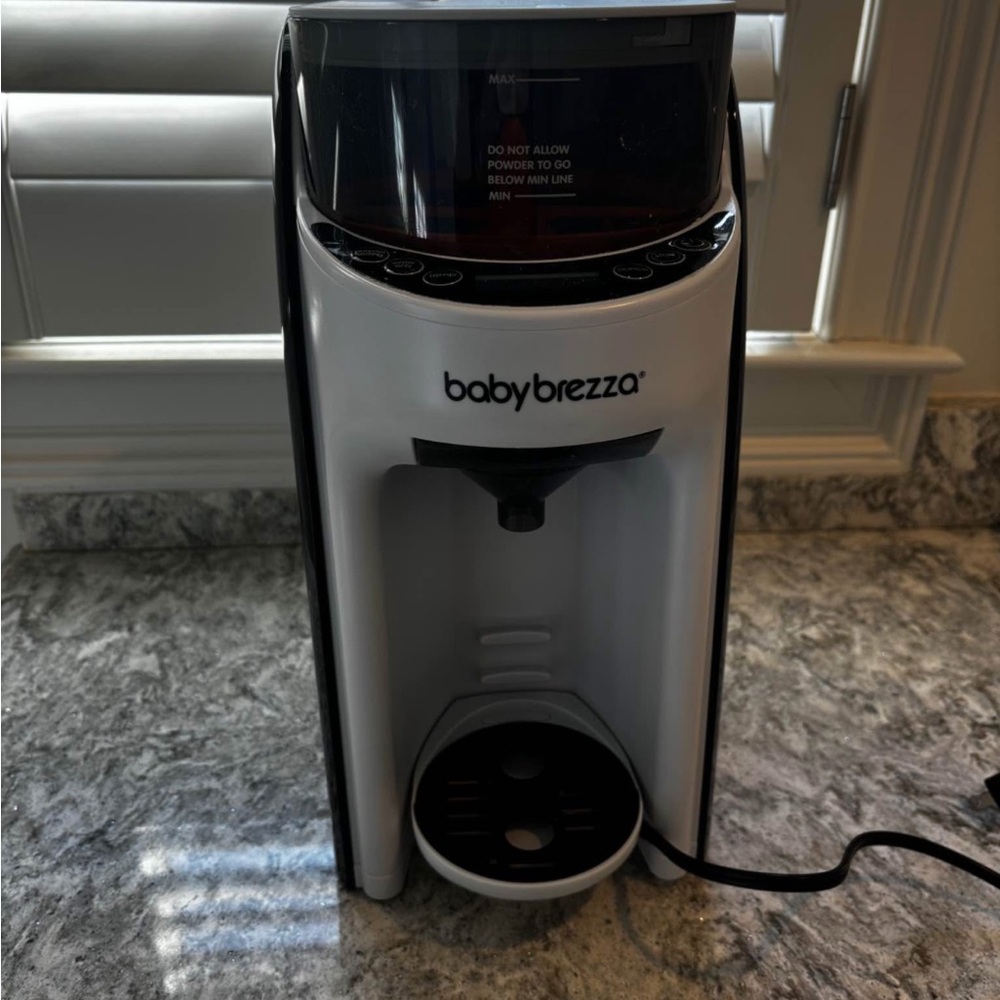 babybrezza Formula Pro Baby Bottle Maker - White